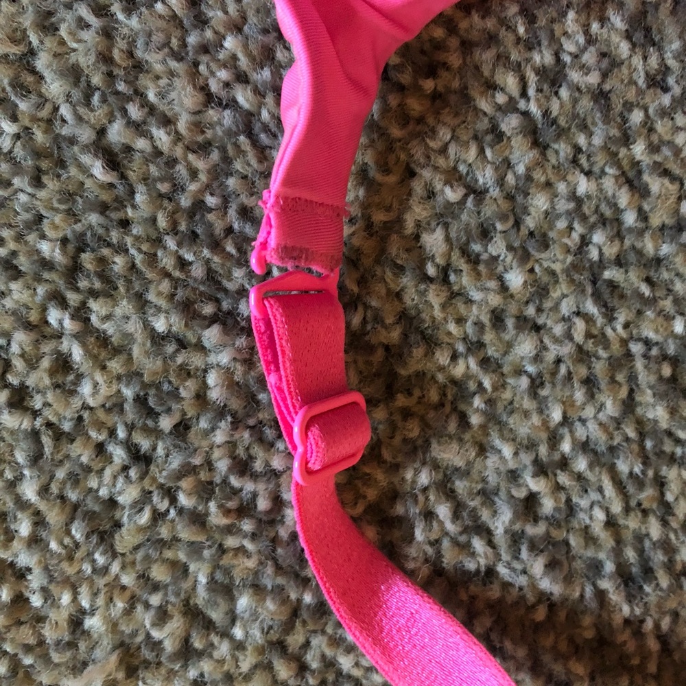 Hot pink Victorias Secret 36C push-up bra - Picture 10 of 11